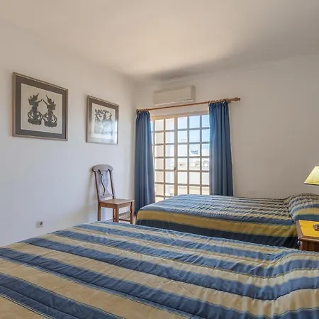 Villa Rona Coelha - Close To The Beach And Amenities - All Ensuite Bedrooms *