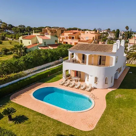 Rona Coelha - Close To The Beach And Amenities - All Ensuite Bedrooms Albufeira