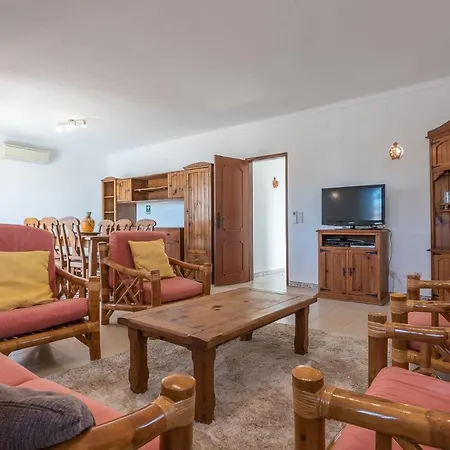 Rona Coelha - Close To The Beach And Amenities - All Ensuite Bedrooms Villa